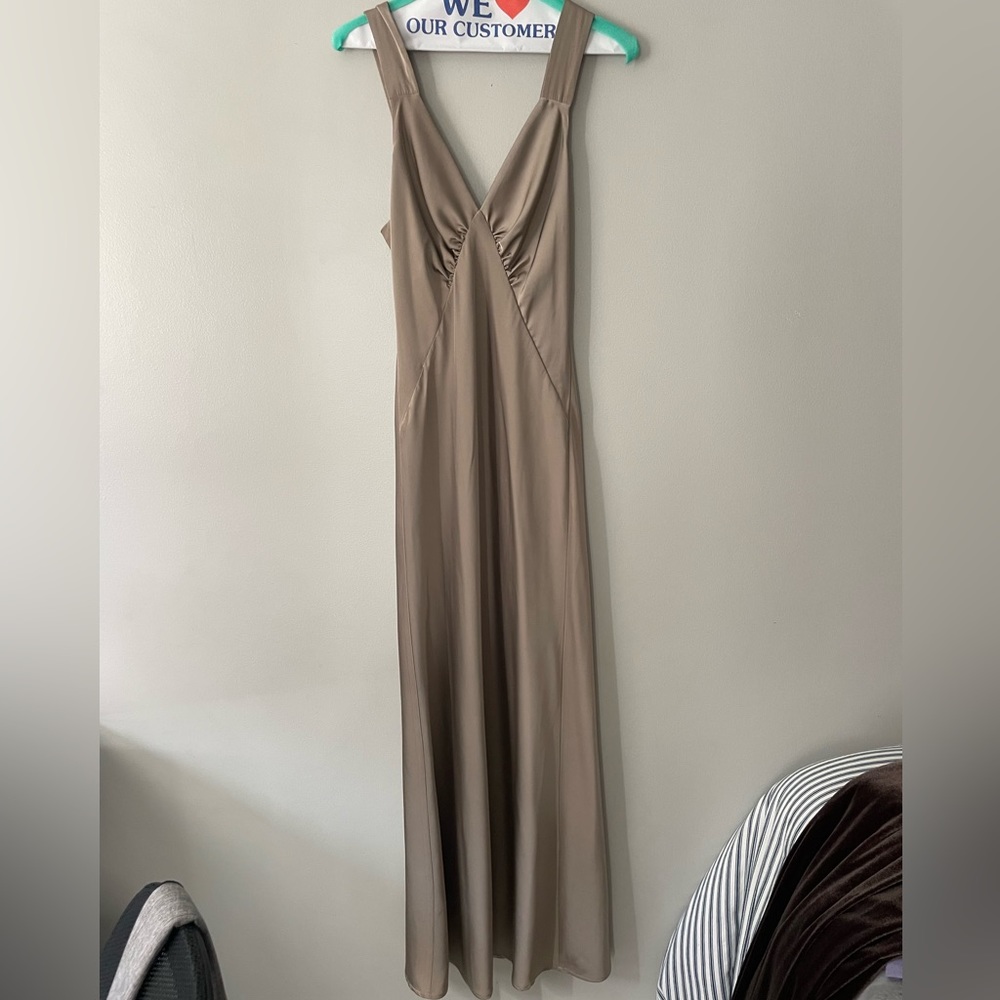The MOST flattering dress